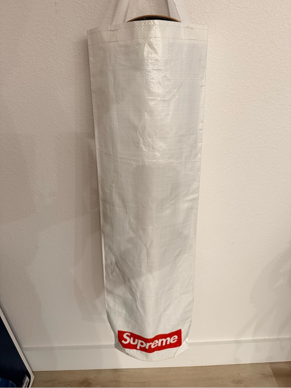 Brand New Supreme Skateboard - Picture 4 of 4